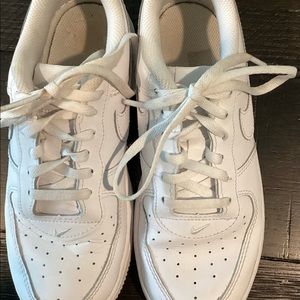 Kids Nike Air Force 1 Low Top Sneakers 3
